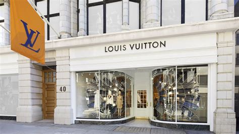 louis vuitton london website.